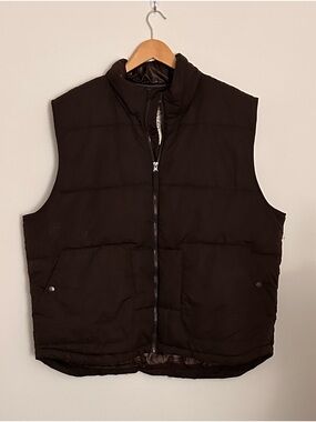 St. John's Bay Men's Puffer Vest